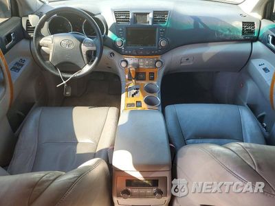 Zdjęcie 8 z 13 samochodu: 2008 TOYOTA HIGHLANDER HYBRID LIMITED VIN:JTEEW44A482022576 - miniatura