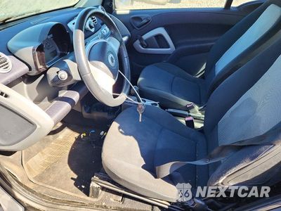 Zdjęcie 7 z 13 samochodu: 2015 SMART FORTWO PURE VIN:WMEEJ3BA6FK793068 - miniatura