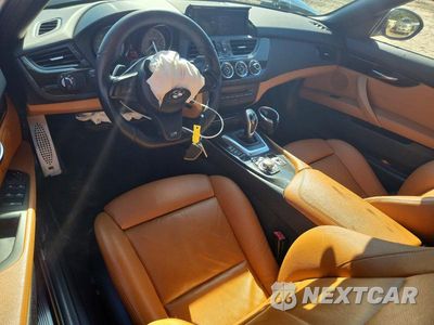 Zdjęcie 8 z 12 samochodu: 2015 BMW Z4 SDRIVE35IS VIN:WBALM1C51FE634540 - miniatura