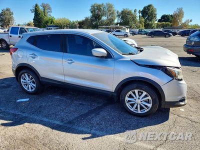Czwarte zdjęcie samochodu z boku: 2018 NISSAN ROGUE SPORT S VIN:JN1BJ1CP0JW159901 - miniatura