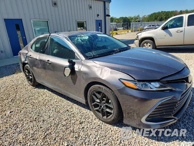 Czwarte zdjęcie samochodu z boku: 2022 TOYOTA CAMRY LE VIN:4T1C11AK3NU653644 - miniatura