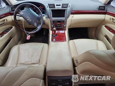Zdjęcie 8 z 12 samochodu: 2008 LEXUS LS 460 VIN:JTHBL46F485069029 - miniatura