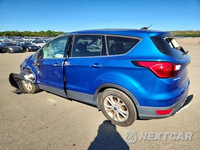 Drugie zdjęcie samochodu z przodu: 2019 FORD ESCAPE SE VIN:1FMCU9GDXKUB43351 - miniatura