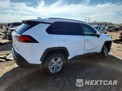 Trzecie zdjęcie samochodu z tyłu: 2023 TOYOTA RAV4 HYBRID XLE VIN:4T3RWRFV5PU109847 - miniatura