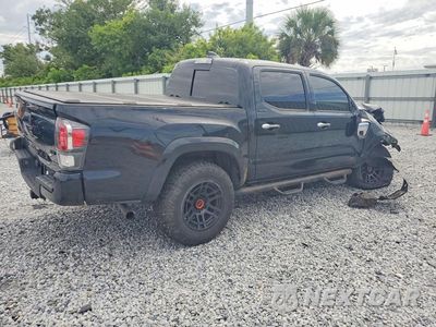 Trzecie zdjęcie samochodu z tyłu: 2020 TOYOTA TACOMA LIMITED VIN:3TMGZ5AN5LM349376 - miniatura