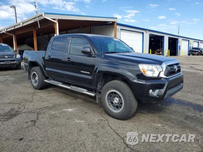 Czwarte zdjęcie samochodu z boku: 2014 TOYOTA TACOMA V6 VIN:3TMLU4EN8EM145062 - miniatura
