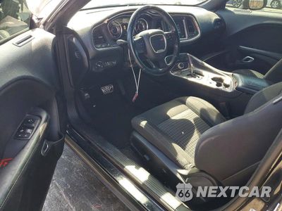 Zdjęcie 8 z 13 samochodu: 2015 DODGE CHALLENGER SXT VIN:2C3CDZAG7FH906060 - miniatura