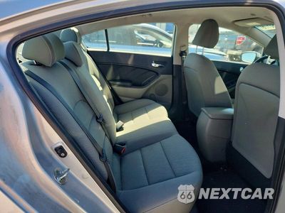 Zdjęcie 10 z 12 samochodu: 2015 KIA FORTE LX VIN:KNAFK4A60F5408036 - miniatura