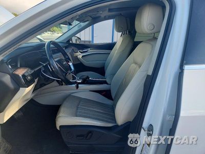 Zdjęcie 7 z 12 samochodu: 2019 AUDI E-TRON PREMIUM PLUS VIN:WA1LAAGEXKB022879 - miniatura
