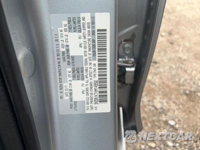 Zdjęcie 10 z 10 samochodu: 2017 MAZDA 3 SPORT VIN:3MZBN1K7XHM145692 - miniatura