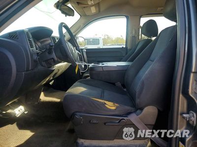 Zdjęcie 7 z 13 samochodu: 2011 CHEVROLET SILVERADO K1500 LT VIN:3GCPKSE37BG251202 - miniatura