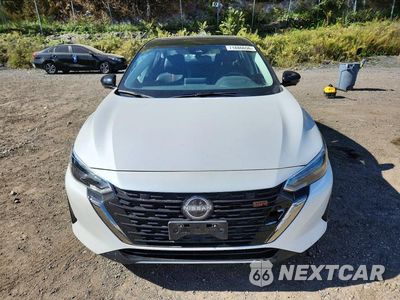 Piąte zdjęcie samochodu w środku: 2024 NISSAN SENTRA SR VIN:3N1AB8DV1RY306567 - miniatura