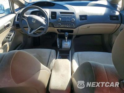 Zdjęcie 8 z 12 samochodu: 2010 HONDA CIVIC LX VIN:2HGFA1F57AH577901 - miniatura