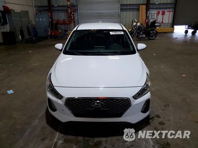 Piąte zdjęcie samochodu w środku: 2018 HYUNDAI ELANTRA GT BASE VIN:KMHH35LE9JU058869 - miniatura