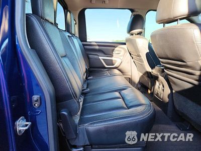 Zdjęcie 10 z 12 samochodu: 2017 NISSAN TITAN XD PRO-4X VIN:1N6BA1F49HN507383 - miniatura