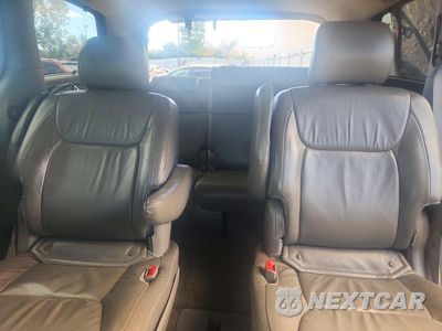 Zdjęcie 10 z 13 samochodu: 2008 TOYOTA SIENNA XLE LIMITED VIN:5TDBK22C38S018121 - miniatura