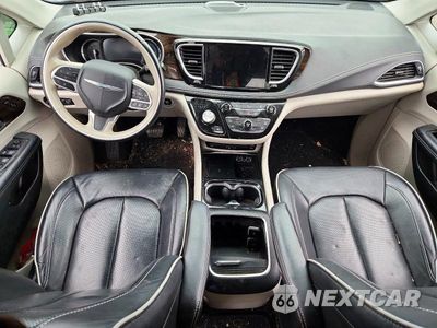 Zdjęcie 8 z 14 samochodu: 2021 CHRYSLER PACIFICA HYBRID LIMITED VIN:2C4RC1S74MR563112 - miniatura