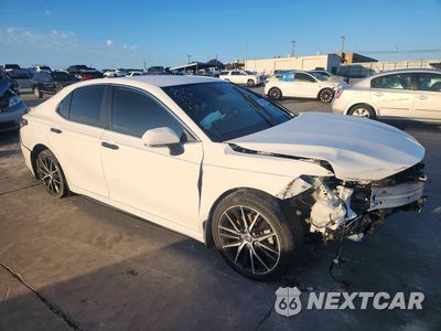 Czwarte zdjęcie samochodu z boku: 2023 TOYOTA CAMRY SE VIN:4T1G11AK8PU811271 - miniatura