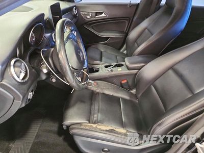 Zdjęcie 7 z 12 samochodu: 2018 MERCEDES-BENZ CLA 250 VIN:WDDSJ4EB2JN514465 - miniatura