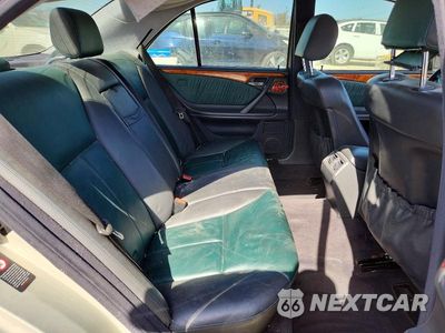Zdjęcie 10 z 12 samochodu: 2001 MERCEDES-BENZ E 320 VIN:WDBJF65JX1B199179 - miniatura