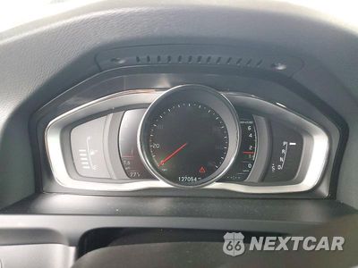 Zdjęcie 9 z 12 samochodu: 2015 VOLVO V60 CROSS COUNTRY PREMIER VIN:YV4612HK8F1000871 - miniatura