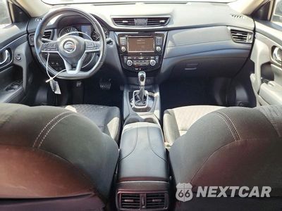 Zdjęcie 8 z 12 samochodu: 2019 NISSAN ROGUE SV VIN:KNMAT2MV7KP507484 - miniatura