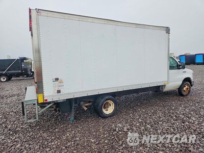 Trzecie zdjęcie samochodu z tyłu: 2019 FORD E450 BOX TRUCK VIN:1FDXE4FS5KDC02548 - miniatura