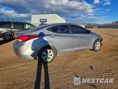 Trzecie zdjęcie samochodu z tyłu: 2016 HYUNDAI ELANTRA SE VIN:5NPDH4AE1GH711764 - miniatura