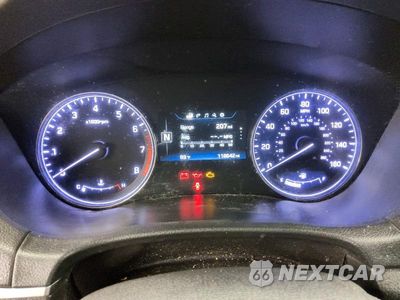 Zdjęcie 9 z 12 samochodu: 2015 HYUNDAI GENESIS 3.8L VIN:KMHGN4JE7FU070349 - miniatura