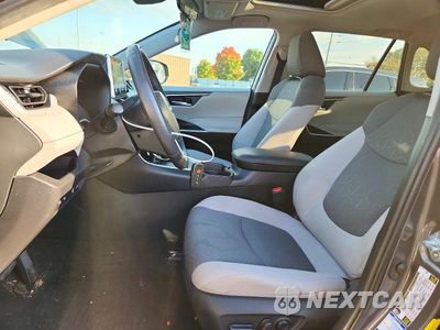 Zdjęcie 7 z 13 samochodu: 2021 TOYOTA RAV4 XLE VIN:2T3P1RFV6MW181240 - miniatura