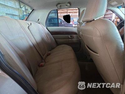 Zdjęcie 10 z 12 samochodu: 2007 MERCURY GRAND MARQUIS LS VIN:2MEFM75W17X622279 - miniatura