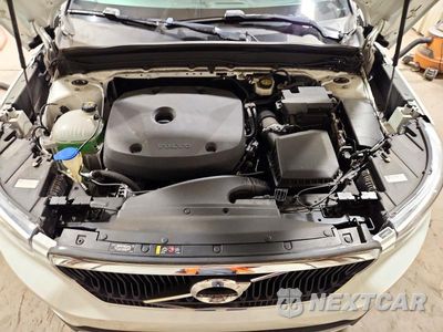 Zdjęcie 11 z 12 samochodu: 2021 VOLVO XC40 T5 MOMENTUM VIN:YV4162UK4M2399142 - miniatura