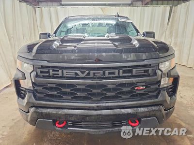 Piąte zdjęcie samochodu w środku: 2022 CHEVROLET SILVERADO K1500 TRAIL BOSS CUSTOM VIN:3GCPDCED2NG611702 - miniatura
