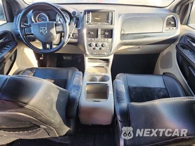 Zdjęcie 8 z 13 samochodu: 2017 DODGE GRAND CARAVAN SXT VIN:2C4RDGCG6HR716772 - miniatura