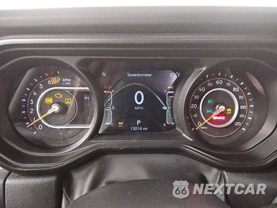 Zdjęcie 9 z 14 samochodu: 2026 JEEP WRANGLER SAHARA VIN:1C4PJXEG9TW245892 - miniatura
