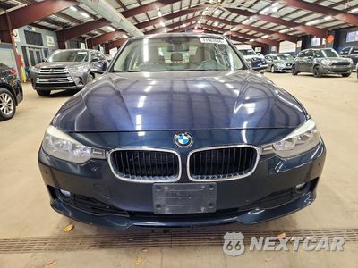 Piąte zdjęcie samochodu w środku: 2013 BMW 328 XI VIN:WBA3B3C56DF533146 - miniatura