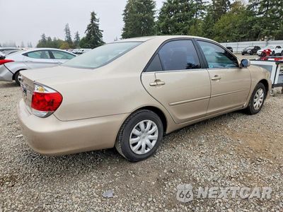 Trzecie zdjęcie samochodu z tyłu: 2005 TOYOTA CAMRY LE VIN:4T1BE32K25U974200 - miniatura