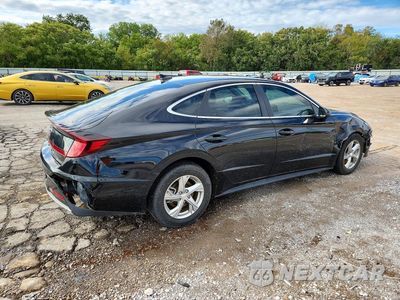 Trzecie zdjęcie samochodu z tyłu: 2021 HYUNDAI SONATA SE VIN:5NPEG4JA4MH111854 - miniatura