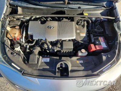 Zdjęcie 11 z 12 samochodu: 2018 TOYOTA PRIUS THREE TOURING VIN:JTDKARFU2J3548635 - miniatura