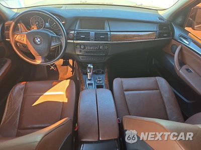 Zdjęcie 8 z 13 samochodu: 2013 BMW X5 XDRIVE35I VIN:5UXZV4C53D0G57311 - miniatura