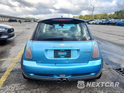 Zdjęcie 6 z 13 samochodu: 2004 MINI COOPER S VIN:WMWRE33474TD77826 - miniatura