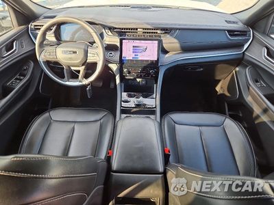 Zdjęcie 8 z 13 samochodu: 2024 JEEP GRAND CHEROKEE LIMITED 4XE VIN:1C4RJYB64RC135577 - miniatura