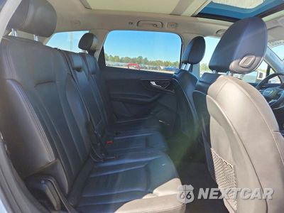 Zdjęcie 10 z 12 samochodu: 2019 AUDI Q7 PREMIUM PLUS VIN:WA1LAAF70KD042842 - miniatura