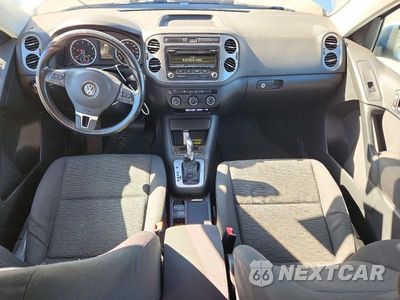 Zdjęcie 8 z 13 samochodu: 2013 VOLKSWAGEN TIGUAN S VIN:WVGAV3AX4DW591645 - miniatura