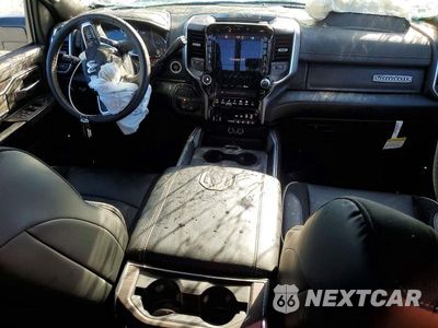 Zdjęcie 8 z 12 samochodu: 2026 RAM 3500 LARAMIE VIN:3C63R3EL5TG204050 - miniatura