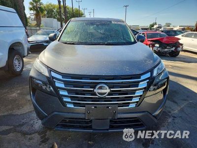 Piąte zdjęcie samochodu w środku: 2025 NISSAN ROGUE SV VIN:5N1BT3BA3SC811201 - miniatura