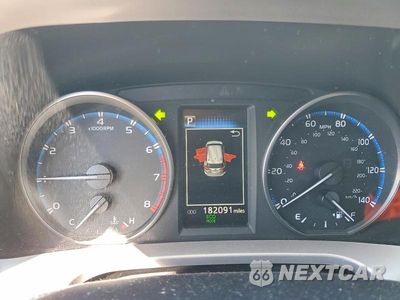 Zdjęcie 9 z 12 samochodu: 2018 TOYOTA RAV4 LE VIN:JTMBFREVXJJ735127 - miniatura