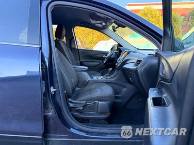 Piąte zdjęcie samochodu w środku: 2019 CHEVROLET EQUINOX LT VIN:3GNAXLEX3KL268898 - miniatura