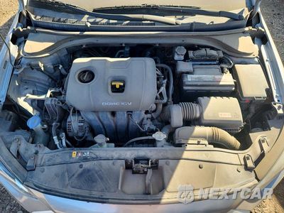 Zdjęcie 11 z 12 samochodu: 2017 HYUNDAI ELANTRA SE VIN:5NPD84LF0HH132465 - miniatura
