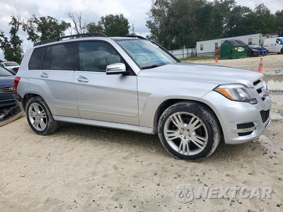 Czwarte zdjęcie samochodu z boku: 2015 MERCEDES-BENZ GLK 350 4MATIC VIN:WDCGG8JB2FG377688 - miniatura